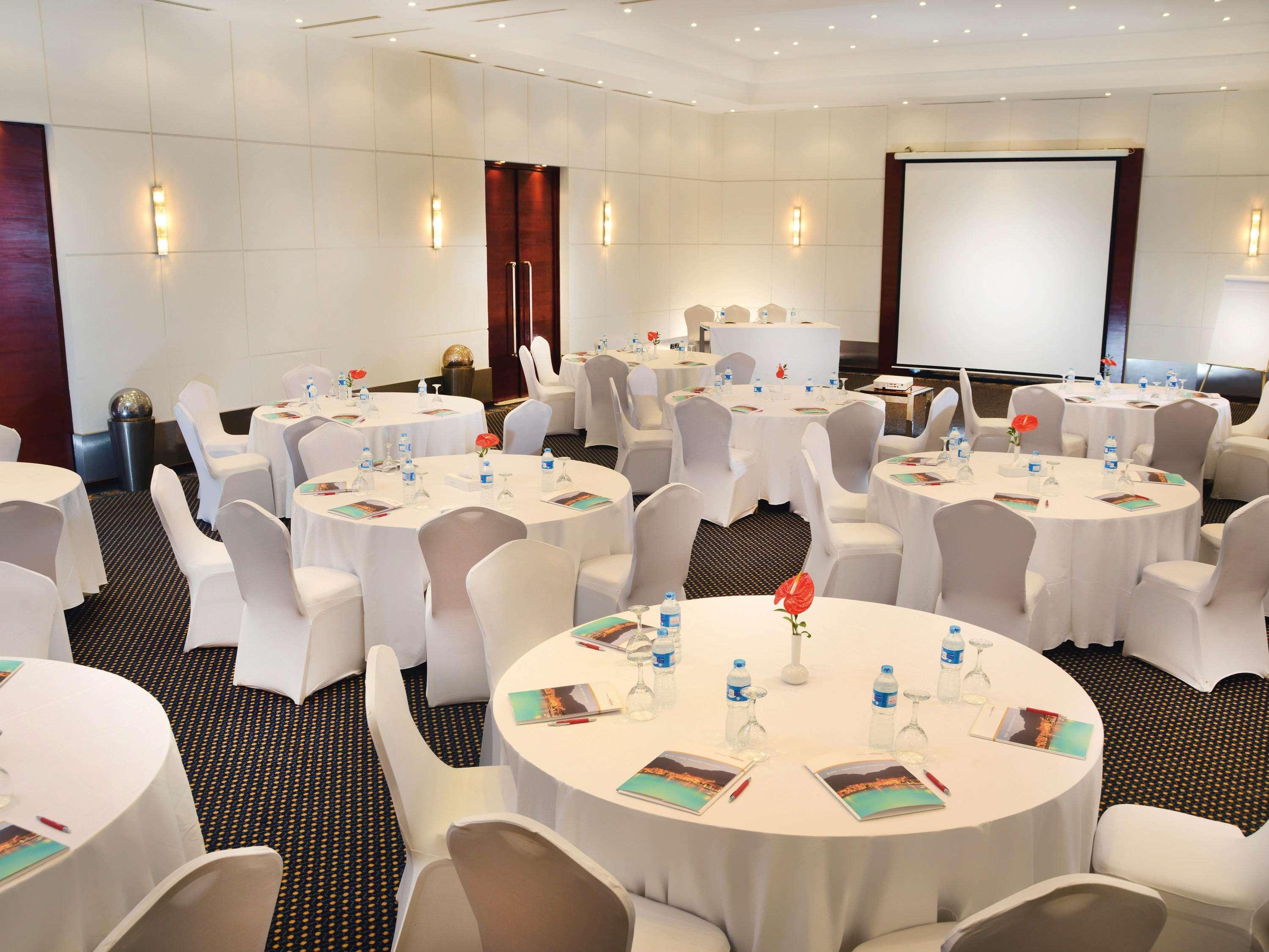 Moevenpick Resort El Sokhna Ain Sukhna Exterior foto The ballroom at the hotel